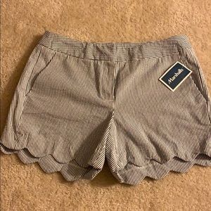 Seersucker shorts with scalloped hem